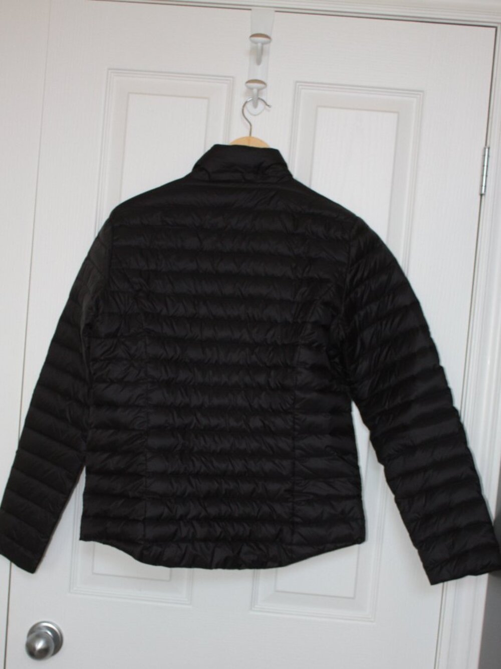 CORE Black Lightweight Puffer Jacket Women's Medium Full Zip - Picture 3 of 8